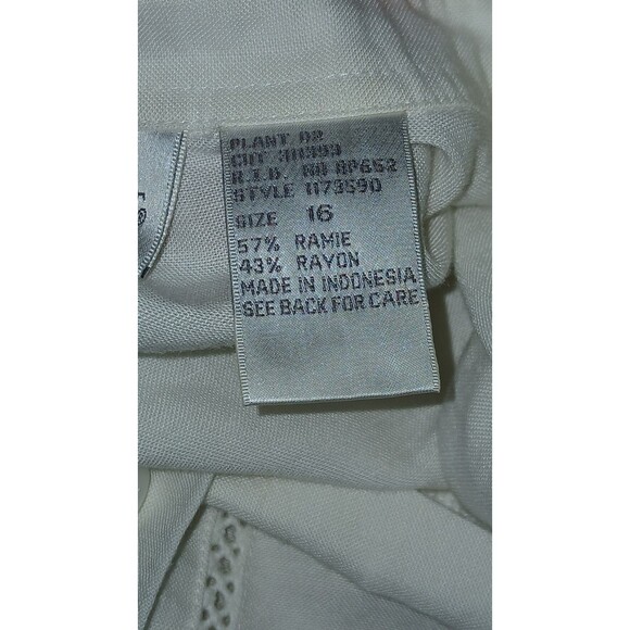 Vtg Koret Women's White Top Sz 16 XL Embroidery Ramie Button-Down Chic Travel - Picture 9 of 9
